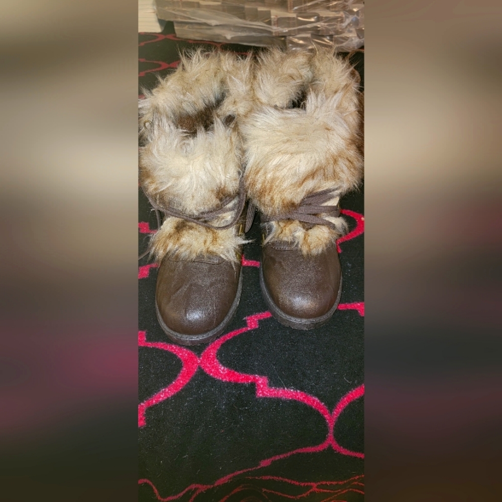 Wanted Fur Boots!!